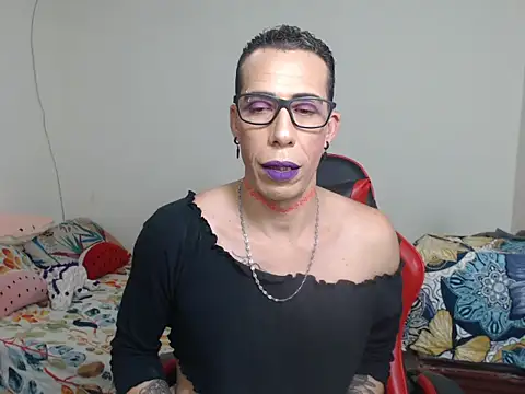 Snapshot of afrodit_25 chatting on 17, 10, 2025 afrodit 25 online show from 17, 10, 2025