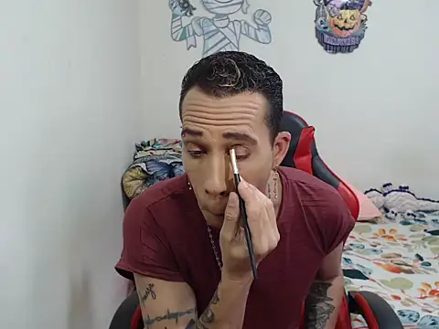 Snapshot of afrodit_25 chatting on 24, 10, 2025 afrodit 25 online show from 24, 10, 2025