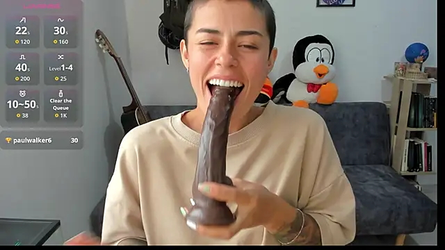 Snapshot of natt_op chatting on 8, 10, 2025 natt op online show from 8, 10, 2025