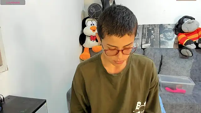 Snapshot of natt_op chatting on 22, 10, 2025 natt op online show from 22, 10, 2025