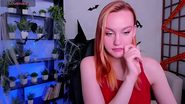 Snapshot of Ida_FaneStain chatting on 2, 11, 2025 Ida FaneStain online show from 2, 11, 2025