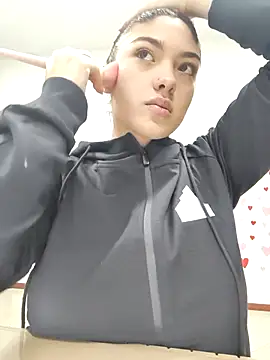 Victoria Beaumont online show from 24, 3, 2026