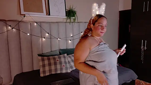 JenaCooper  online show from 29, 11, 2025