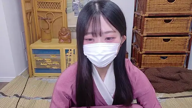 Snapshot of OSUSHI-CHAN chatting on 19, 11, 2025 OSUSHI-CHAN online show from 19, 11, 2025