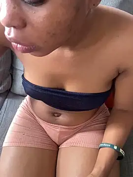 PrettyNina77 online show from 17, 9, 2025