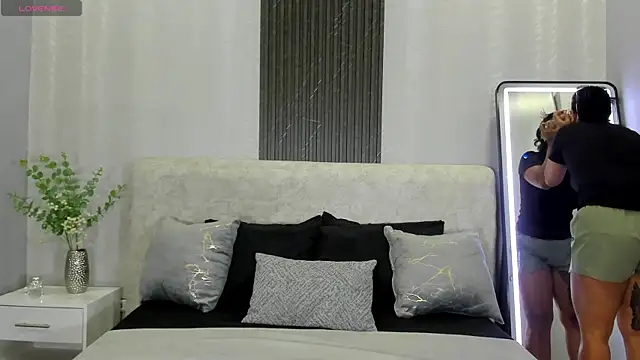 Snapshot of zoe_martins_ chatting on 10, 7, 2026 zoe martins online show from 10, 7, 2026