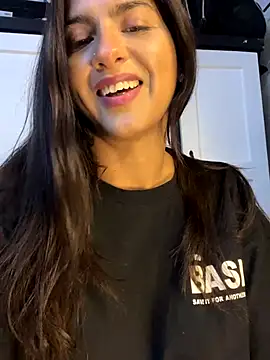 chicachocolate01 online show from 24, 10, 2025