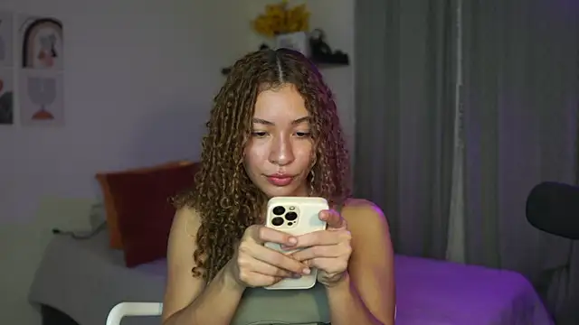 Snapshot of isabella-garcia- chatting on 20, 9, 2025 isabella-garcia- online show from 20, 9, 2025