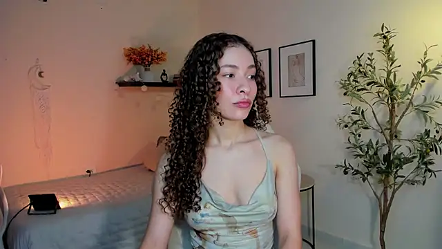 Snapshot of isabella-garcia- chatting on 26, 4, 2026 isabella-garcia- online show from 26, 4, 2026