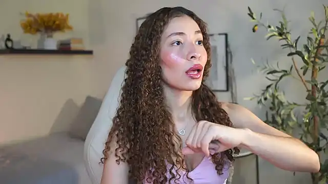 Snapshot of isabella-garcia- chatting on 21, 5, 2026 isabella-garcia- online show from 21, 5, 2026