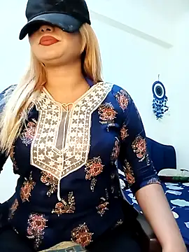 alexa cam44 online show from 17, 4, 2026