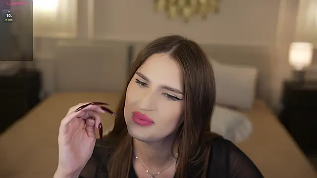 Goldie Flame online show from 5, 3, 2026