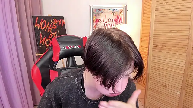 Snapshot of ayakskalermonss chatting on 12, 9, 2025 ayakskalermonss online show from 12, 9, 2025