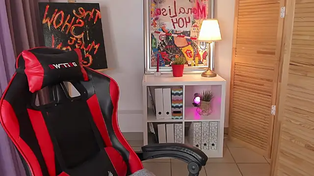 Snapshot of ayakskalermonss chatting on 5, 11, 2025 ayakskalermonss online show from 5, 11, 2025