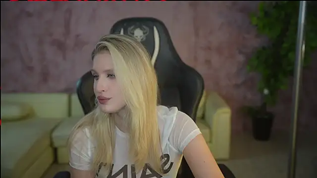 Scarlett Sweet054 online show from 24, 11, 2025