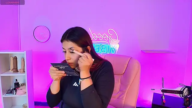 Aphriil   online show from 20, 10, 2025