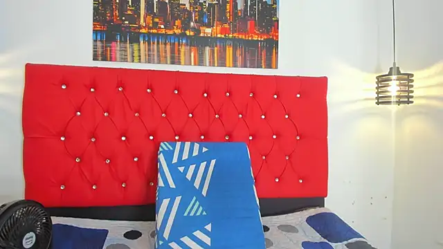 Snapshot of carolinacrus01 chatting on 26, 11, 2025 carolinacrus01 online show from 26, 11, 2025