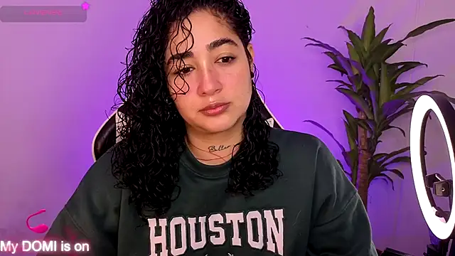 Snapshot of _kat_1995 chatting on 4, 10, 2025 kat 1995 online show from 4, 10, 2025