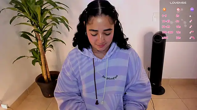 Snapshot of _kat_1995 chatting on 1, 12, 2025 kat 1995 online show from 1, 12, 2025