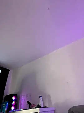 iamkatty  online show from 5, 10, 2025