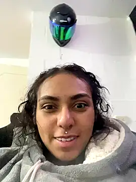 iamkatty  online show from 10, 10, 2025