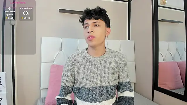 Snapshot of Axel__Evans chatting on 11, 9, 2025 Axel Evans online show from 11, 9, 2025