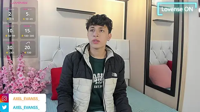 Snapshot of Axel__Evans chatting on 29, 9, 2025 Axel Evans online show from 29, 9, 2025