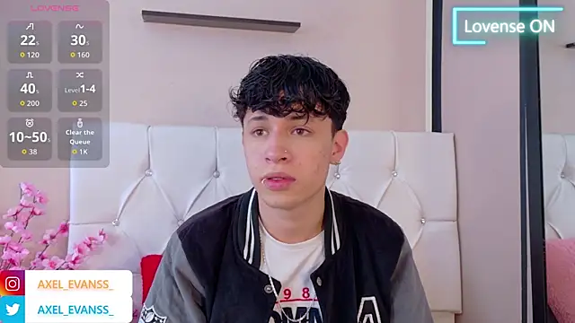 Snapshot of Axel__Evans chatting on 2, 10, 2025 Axel Evans online show from 2, 10, 2025