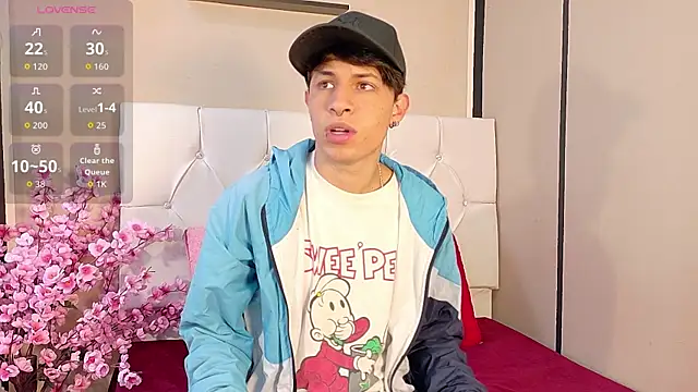 Snapshot of Axel__Evans chatting on 28, 10, 2025 Axel Evans online show from 28, 10, 2025