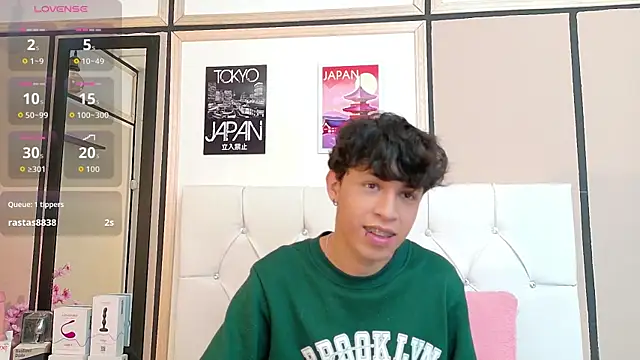 Snapshot of Axel__Evans chatting on 4, 11, 2025 Axel Evans online show from 4, 11, 2025