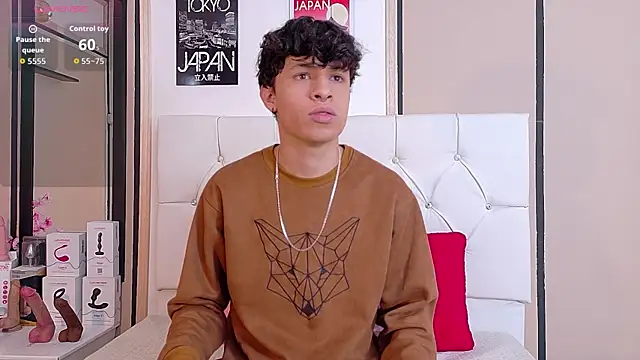 Snapshot of Axel__Evans chatting on 10, 11, 2025 Axel Evans online show from 10, 11, 2025