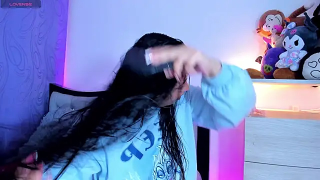 my aleja  online show from 6, 4, 2026