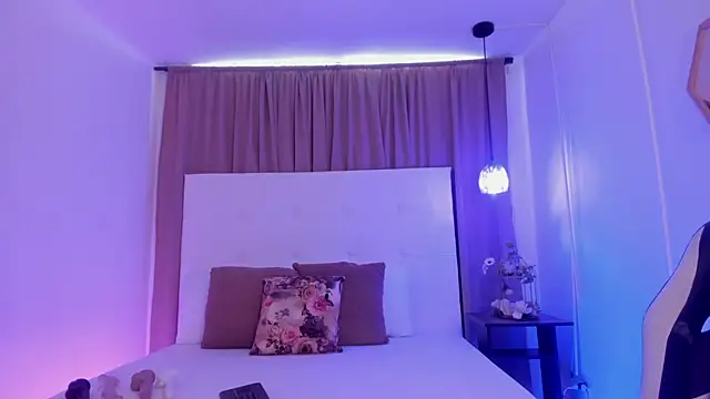 Snapshot of M0lly_Beckers chatting on 1, 10, 2025 M0lly Beckers online show from 1, 10, 2025