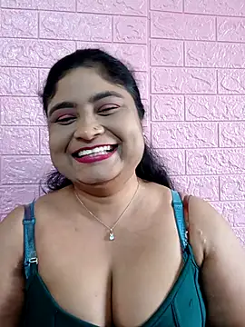 Snapshot of hornyriyanka chatting on 3, 12, 2025 hornyriyanka online show from 3, 12, 2025