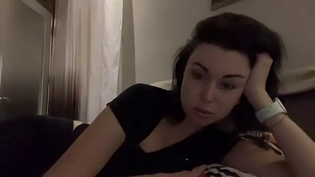 Snapshot of Gilin1 chatting on 13, 11, 2025 Gilin1 online show from 13, 11, 2025