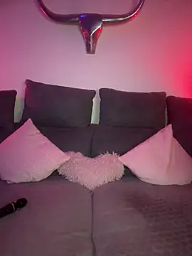 shortybig official online show from 8, 4, 2026