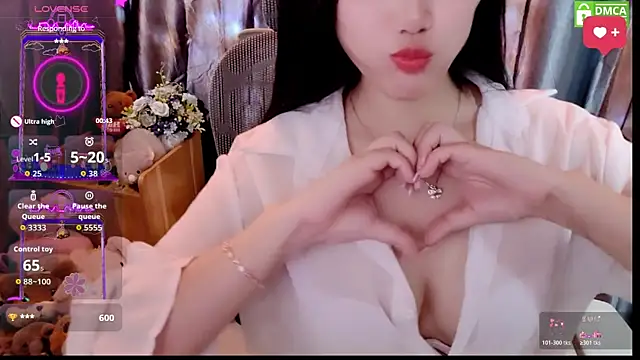 Snapshot of HanaYourlove chatting on 8, 6, 2026 HanaYourlove online show from 8, 6, 2026