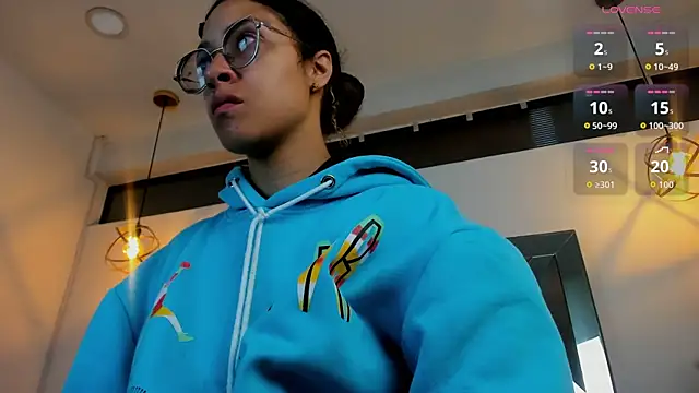 Hanna Cornee  online show from 23, 9, 2025