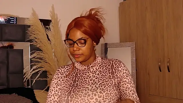 SheilaCoopers  online show from 28, 2, 2026