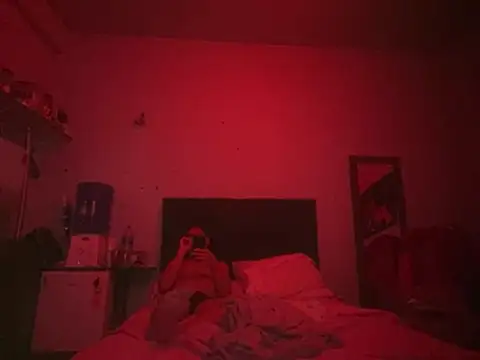 Kellye hotTs online show from 27, 7, 2026
