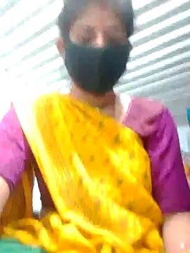 Snapshot of juhijaan2005 chatting on 17, 9, 2025 juhijaan2005 online show from 17, 9, 2025