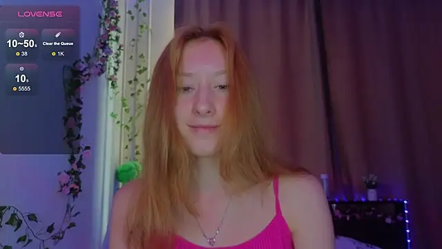 Snapshot of Candy_Flosse chatting on 12, 9, 2025 Candy Flosse online show from 12, 9, 2025