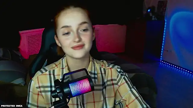 Snapshot of wwwlexicom chatting on 6, 4, 2026 wwwlexicom online show from 6, 4, 2026