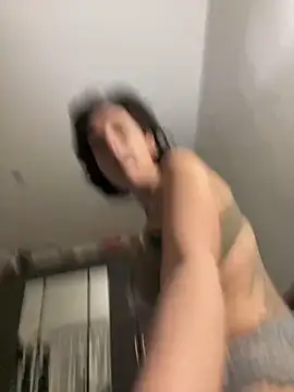 Piggiteablacktea online show from 14, 11, 2025