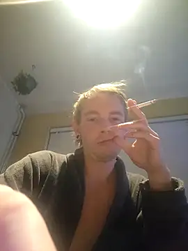 piercingpik online show from 22, 12, 2025