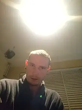 piercingpik online show from 12, 1, 2026