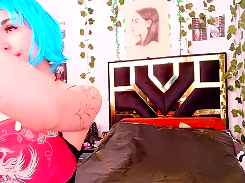 Snapshot of lucywhite13 chatting on 25, 10, 2025 lucywhite13 online show from 25, 10, 2025