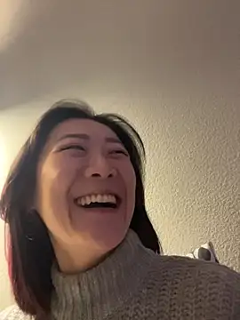 Snapshot of AikoYamada chatting on 15, 11, 2025 AikoYamada online show from 15, 11, 2025