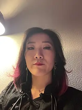 Snapshot of AikoYamada chatting on 30, 11, 2025 AikoYamada online show from 30, 11, 2025