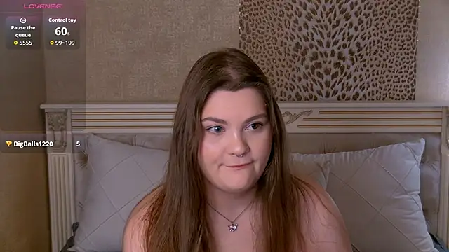 EmilyHyde online show from 30, 9, 2025